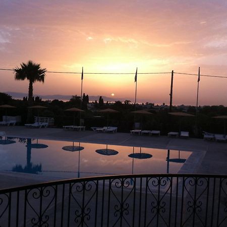 Ampavris Family Apartments Città di Kos Esterno foto