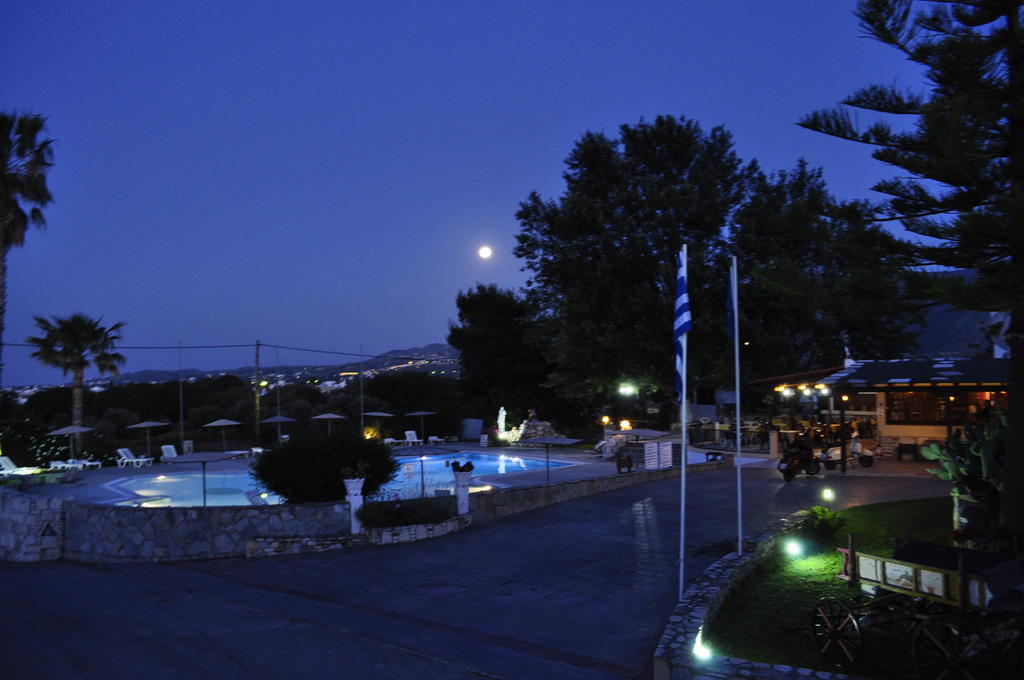 Ampavris Family Apartments Città di Kos Esterno foto