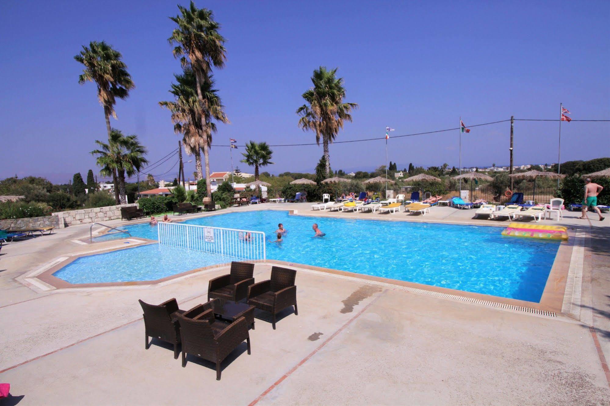Ampavris Family Apartments Città di Kos Esterno foto